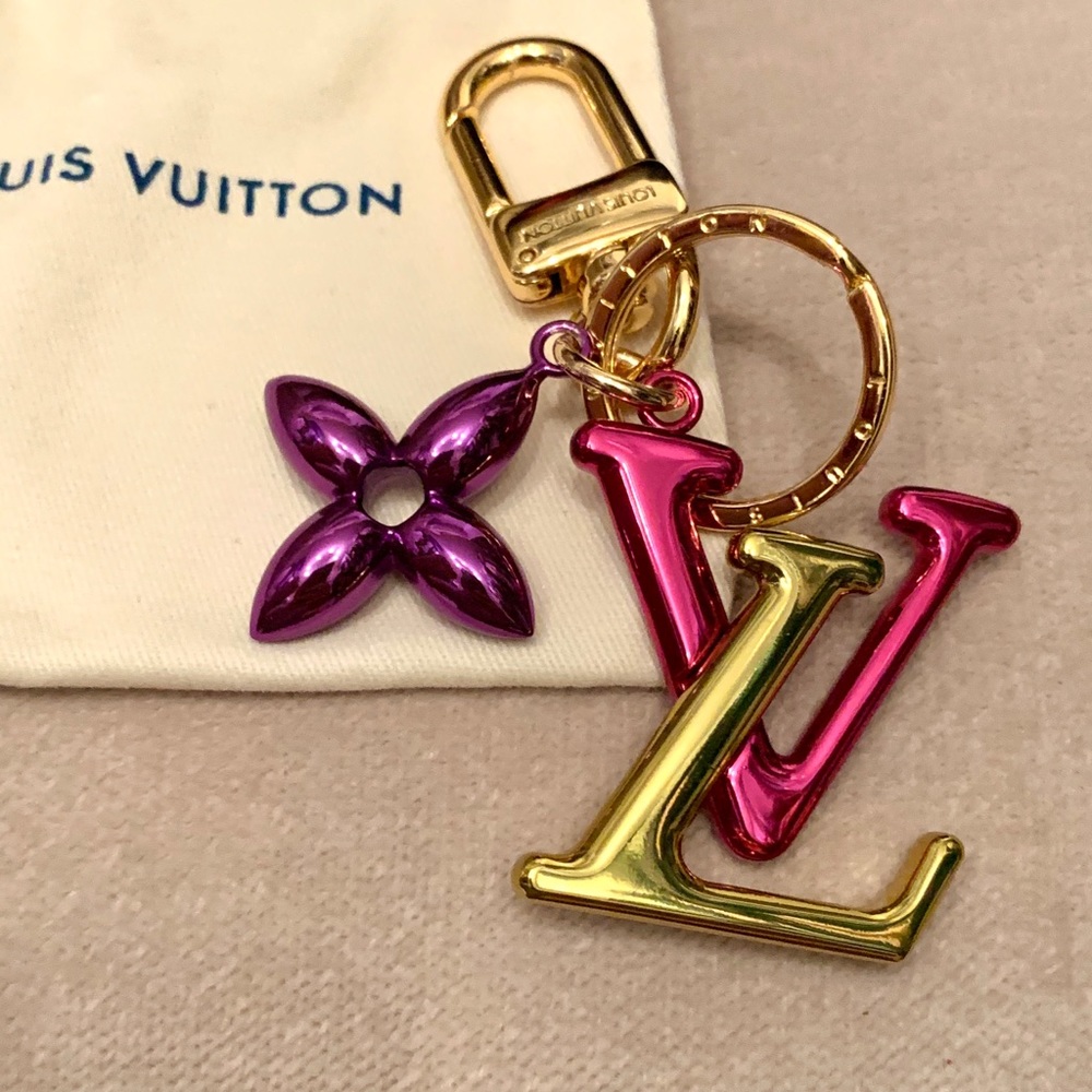 key chain or purse chain